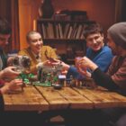 6 minifigürle yeni LEGO Zindanlar ve Ejderhalar seti Red Dragon's Tale'i keşfedin! Creo Gaming