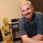 Star Wars'un ikonik sesi Tom Kane aramızdan ayrıldı: destan üzerindeki etkisi. Star Wars and Call of Duty Voice Actor Tom Kane Has Died
