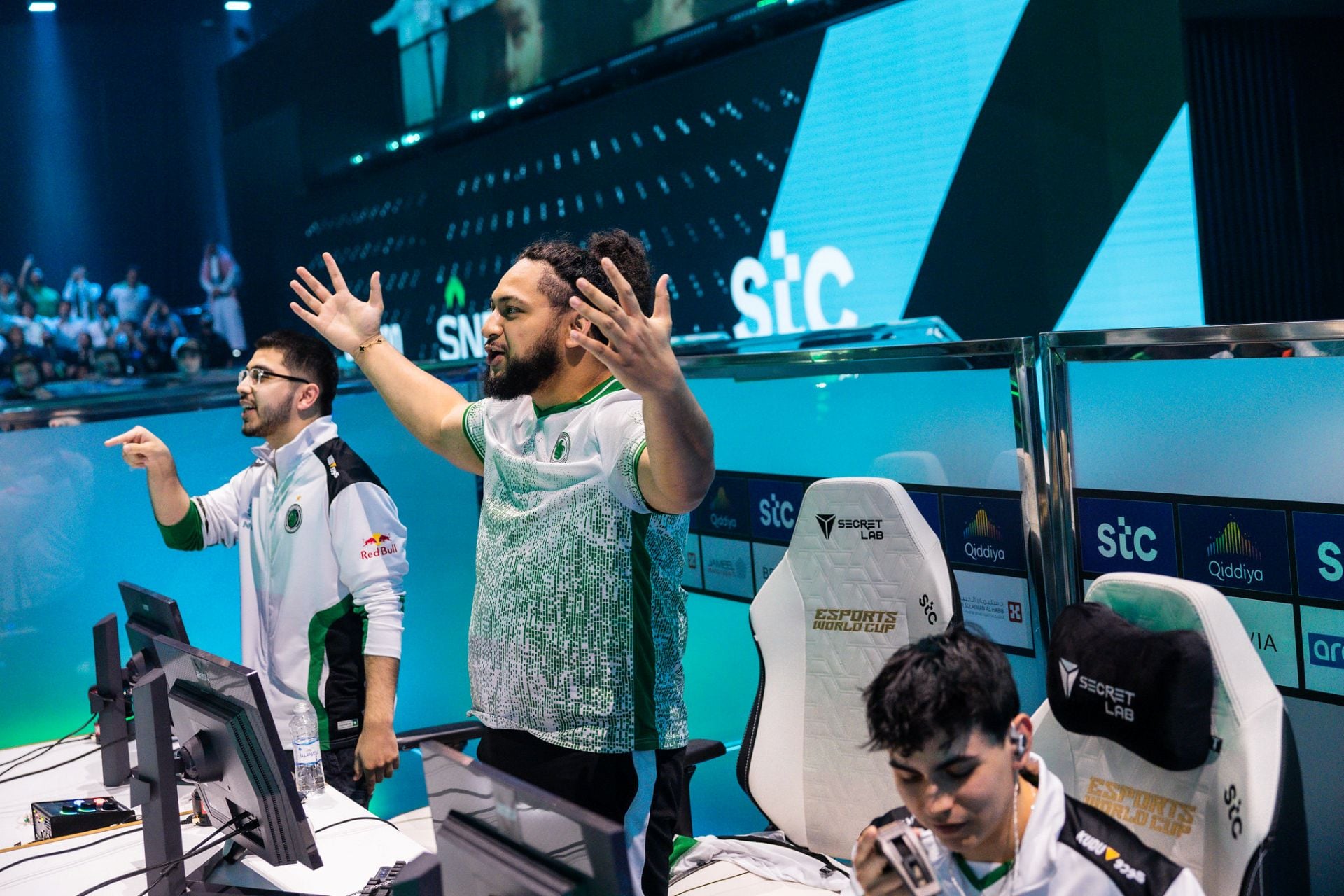 Esports World Cup Week 4: Overwatch and COD Warzone Join the Action